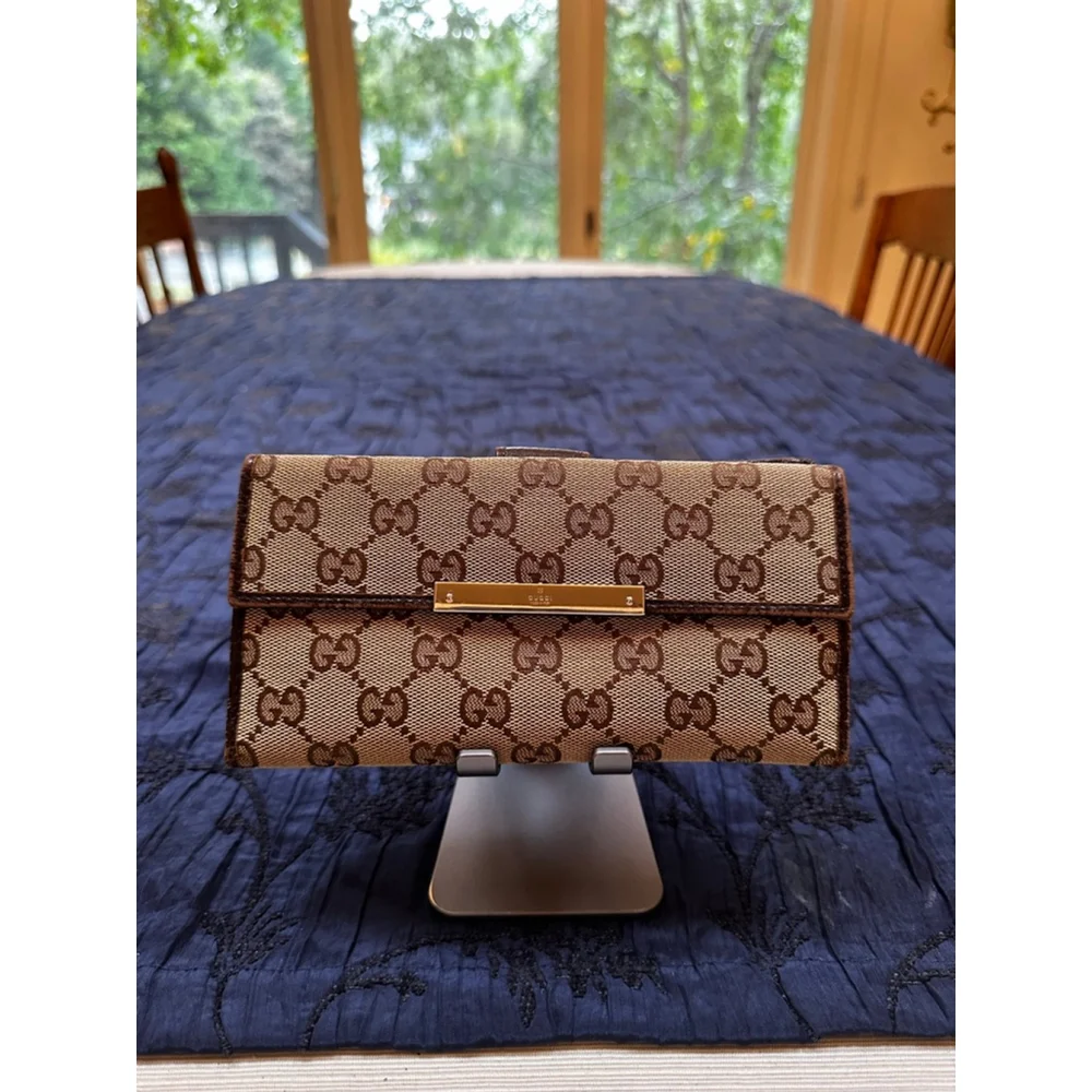 Gucci GG Beige & Brown Monogram Canvas & Leather Long Snap Wallet - Picture 2 of 16